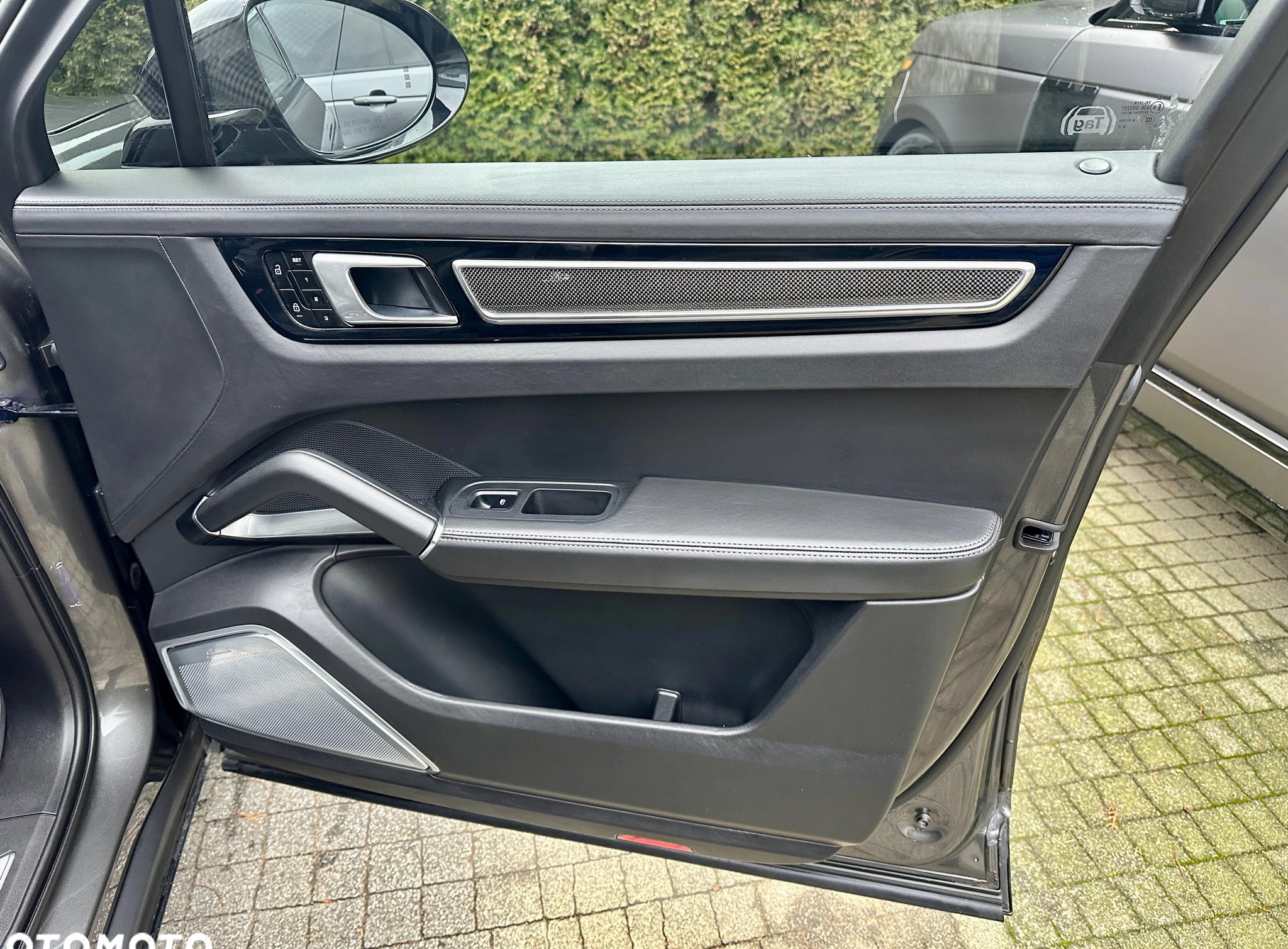 Porsche Cayenne cena 749000 przebieg: 34500, rok produkcji 2021 z Lubawa małe 781